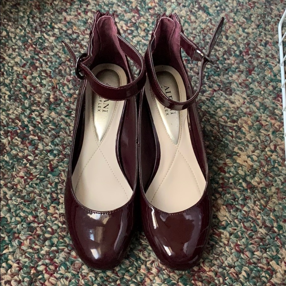 Buckle heels